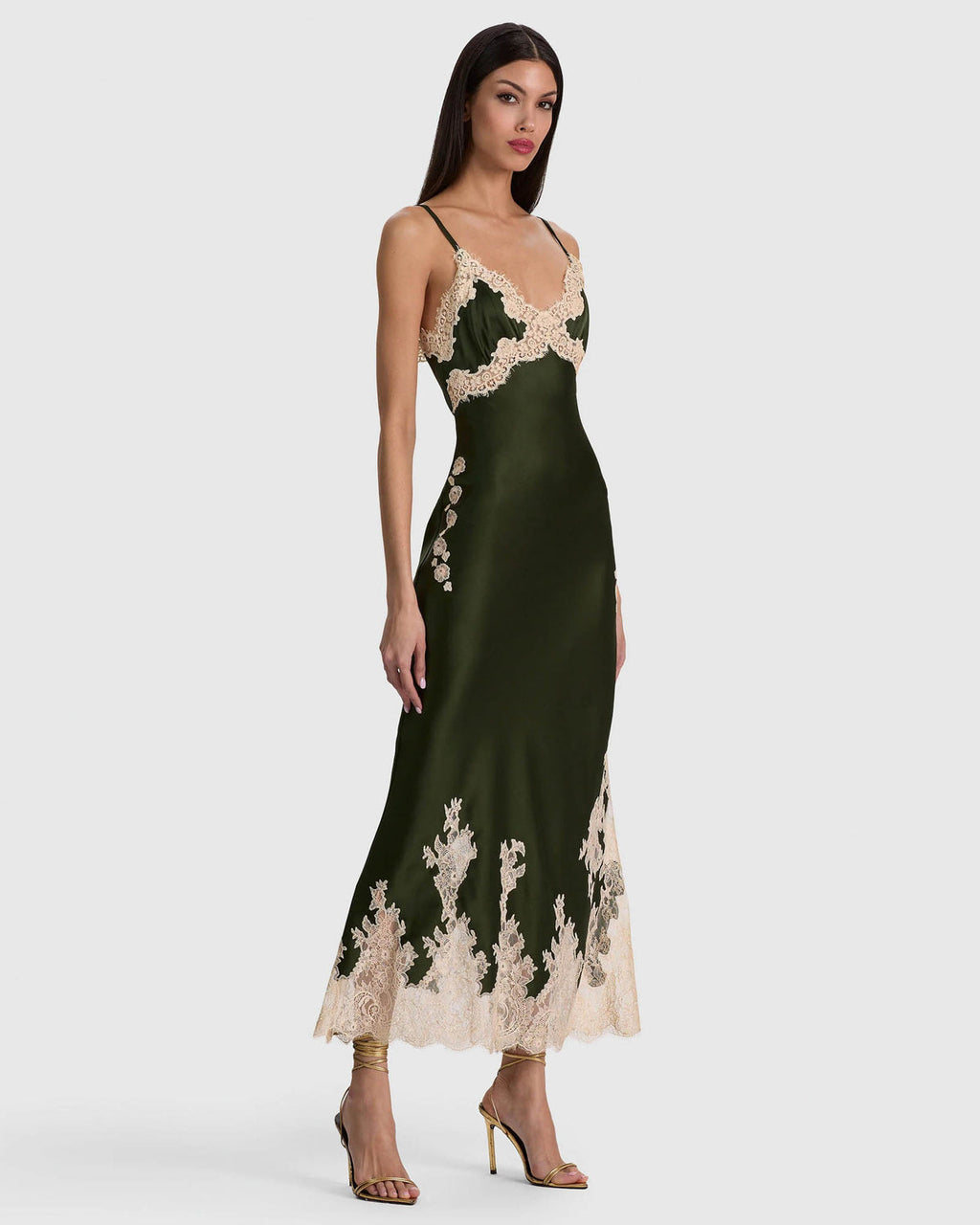 ALICE + OLIVIA
julietta lace trim dress