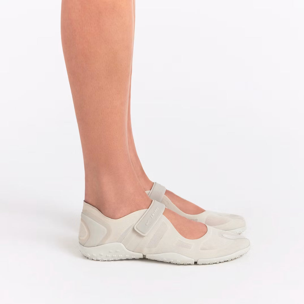 NIKE X SKIMS
rift mesh
