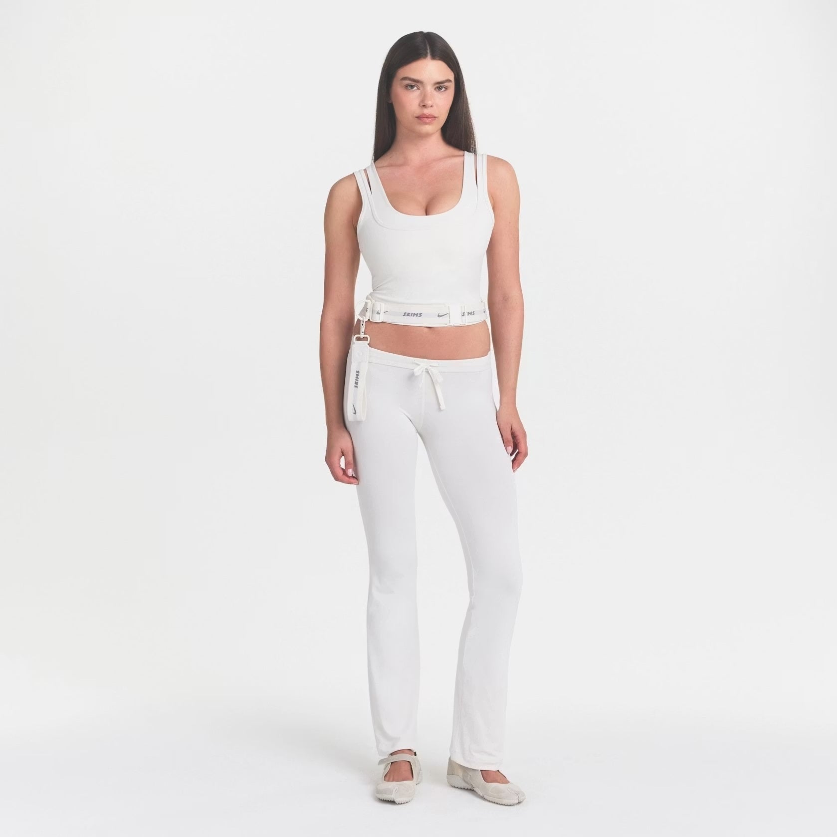 NIKE X SKIMS
double strap scoop tank
