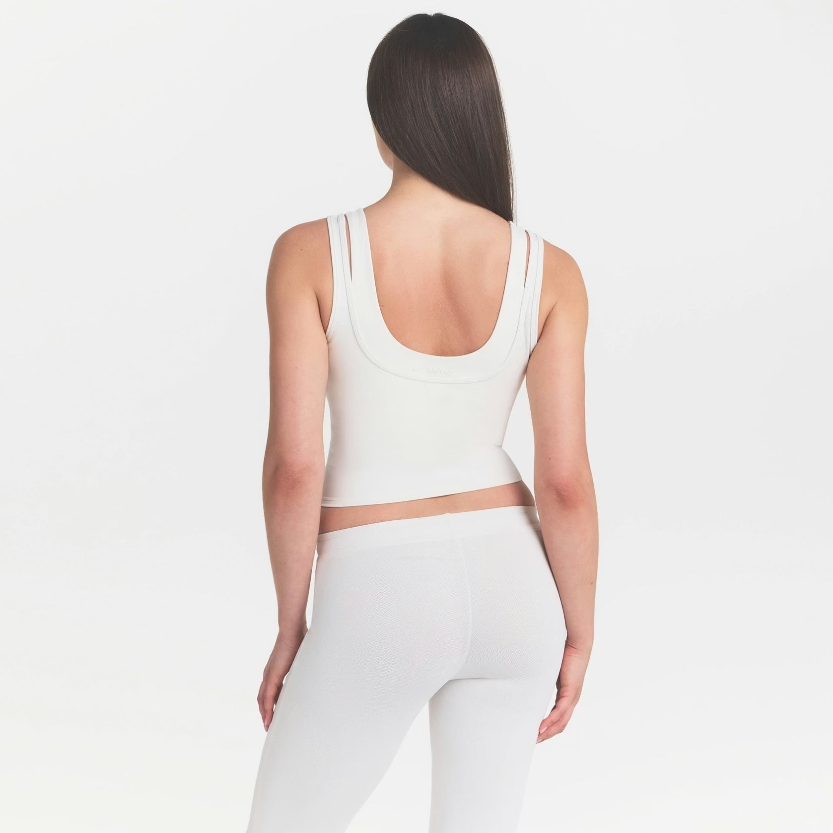 NIKE X SKIMS
double strap scoop tank