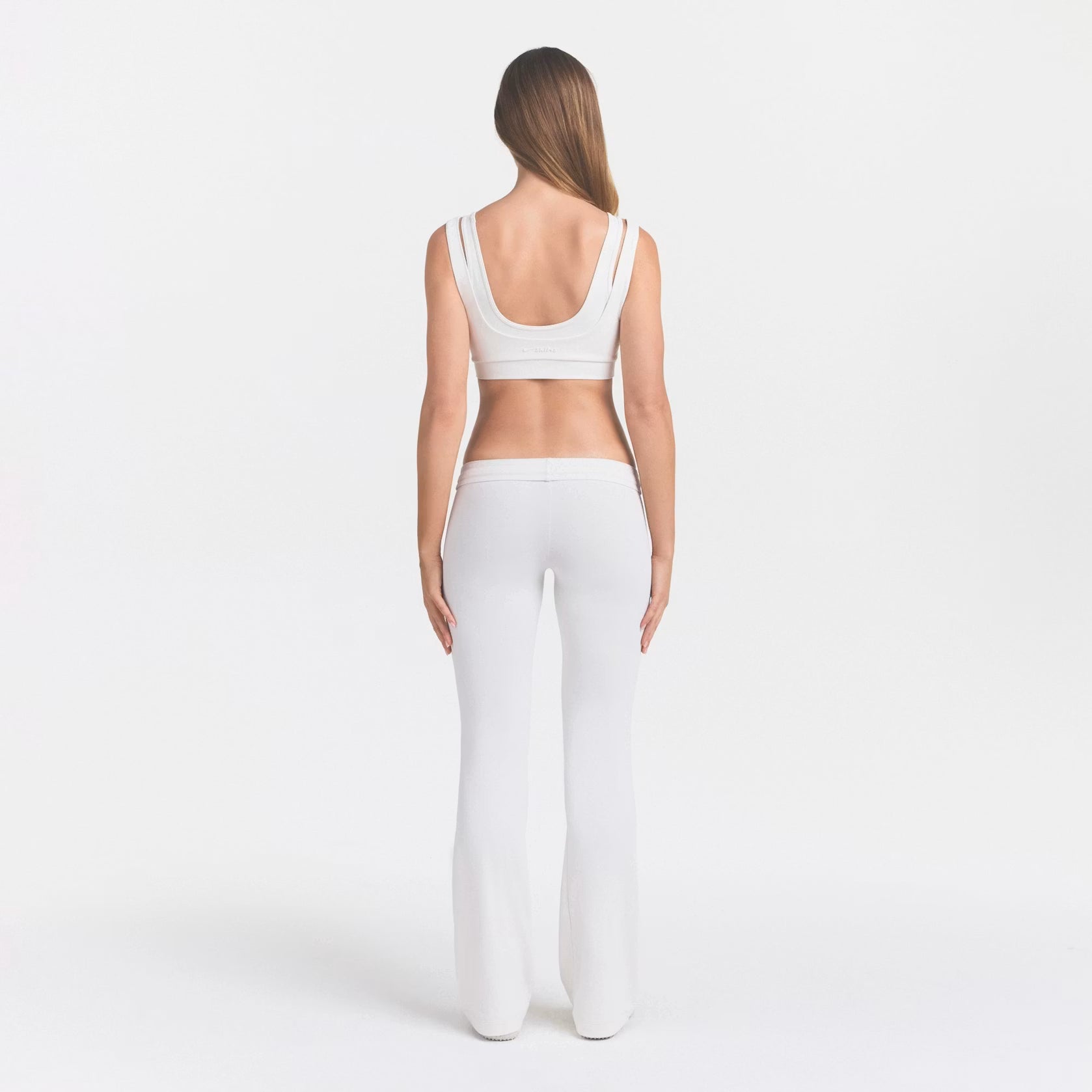 SKIMS X NIKE
dri-fit™ low rise mini flare pant