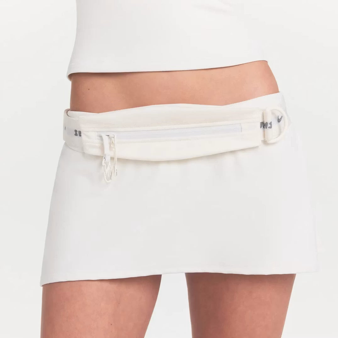 NIKE X SKIMS
slim waistpack