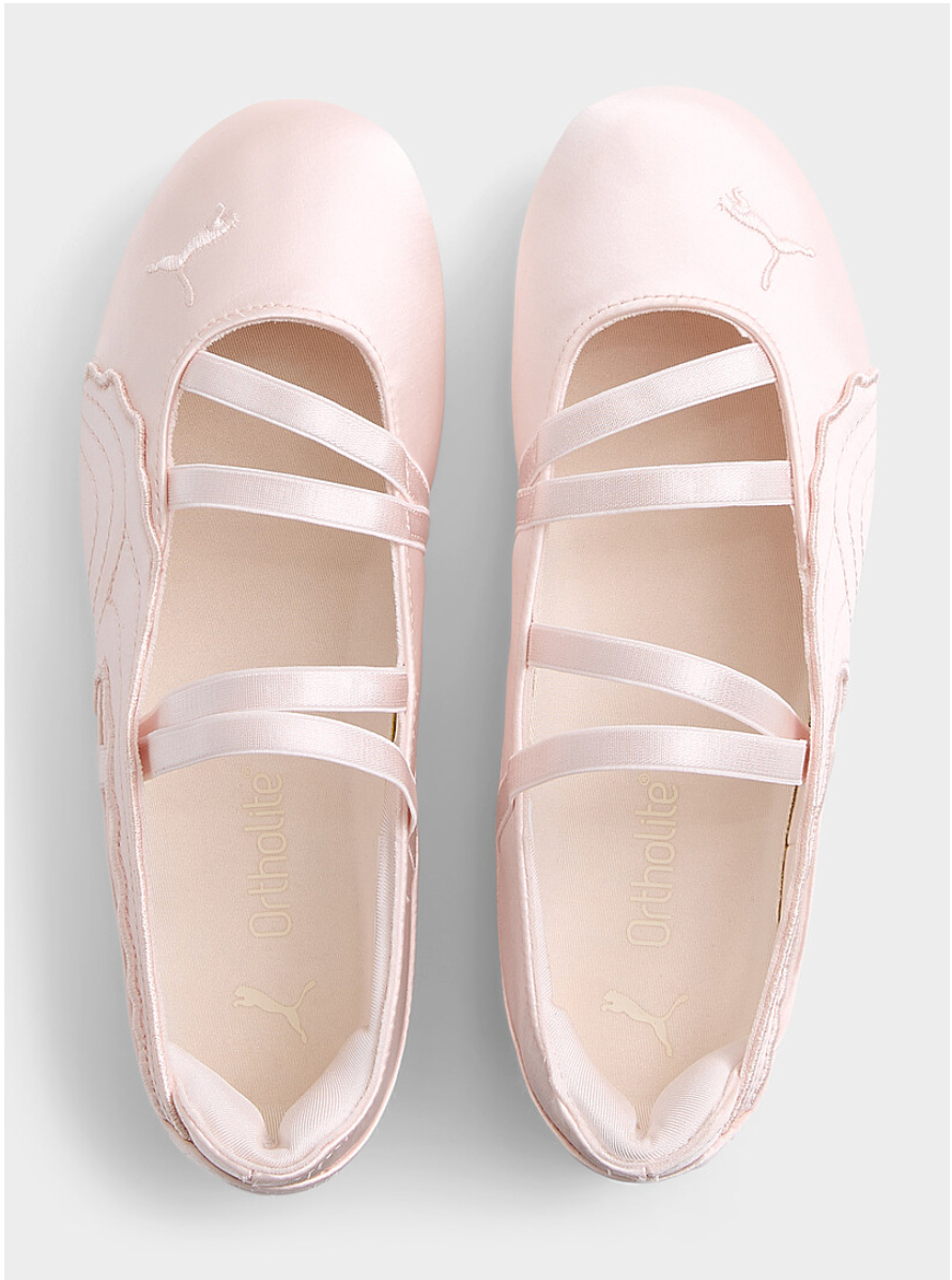 PUMA
satiny pink speedcat ballet venus sneakers