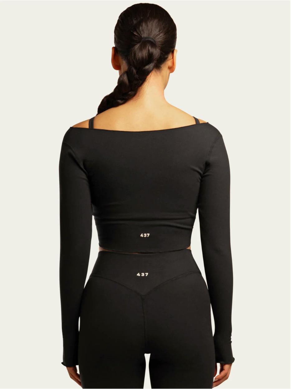 437
the wrap top in black