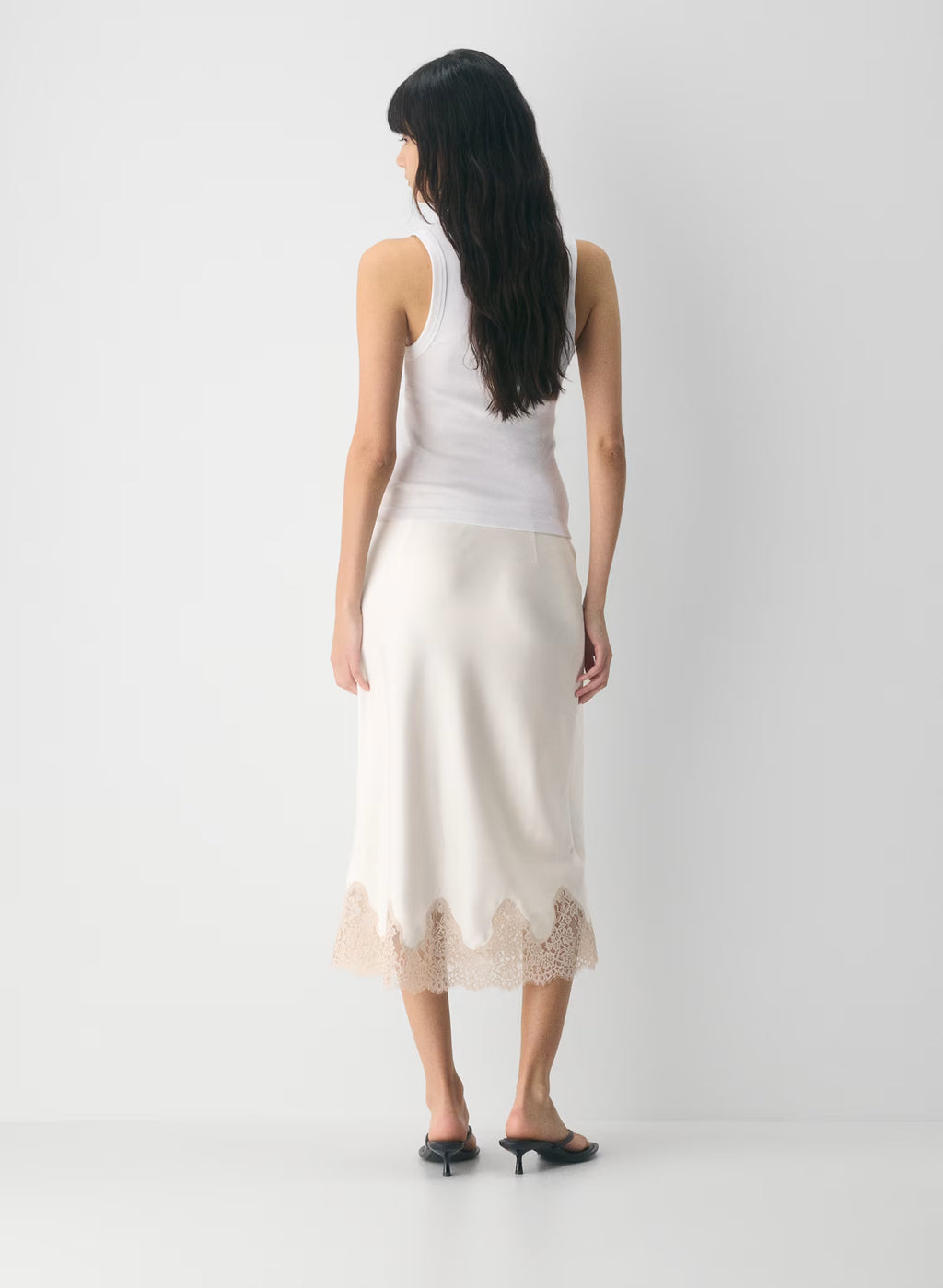 WILFRED
henrietta satin skirt