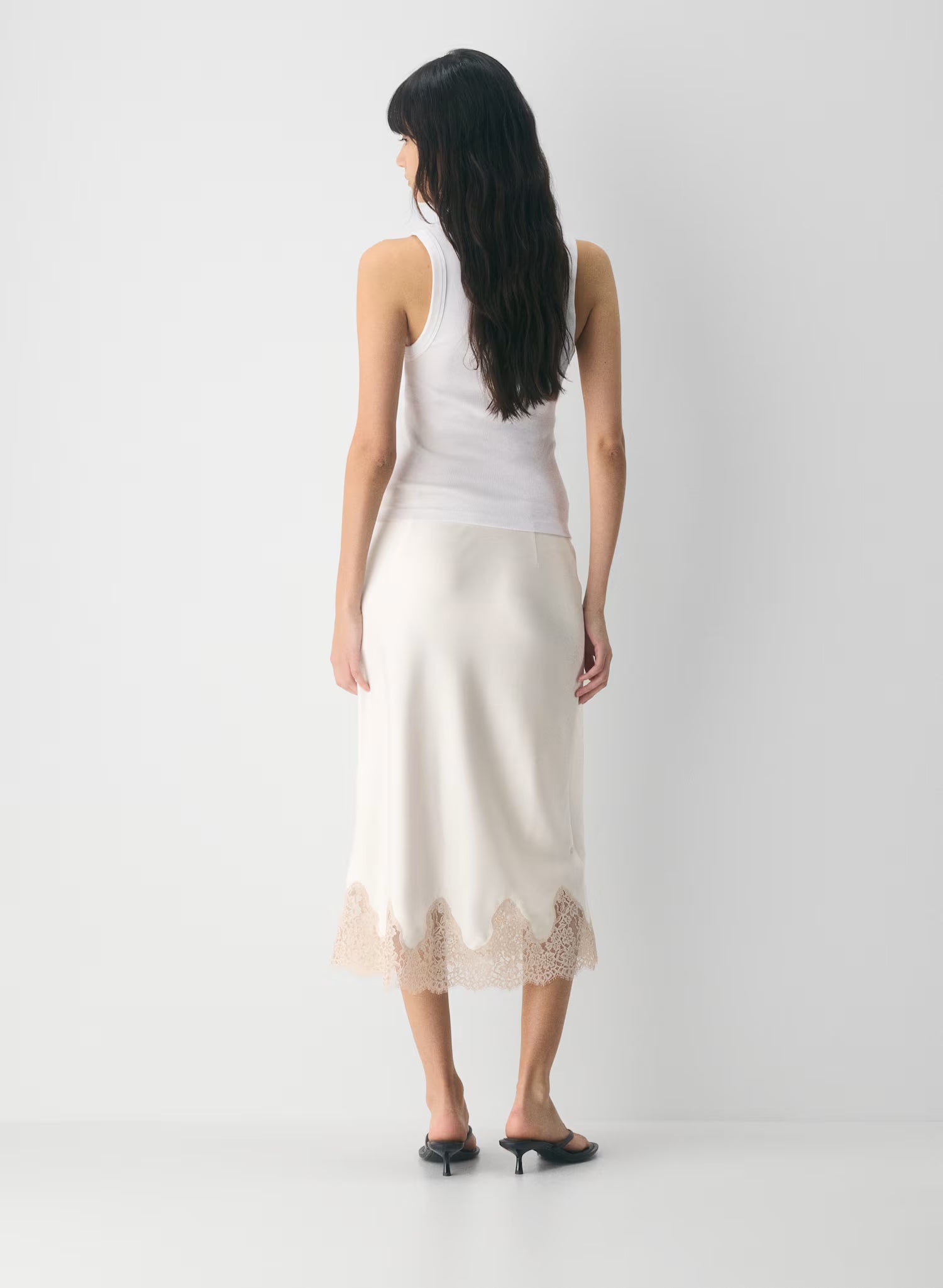 WILFRED
henrietta satin skirt